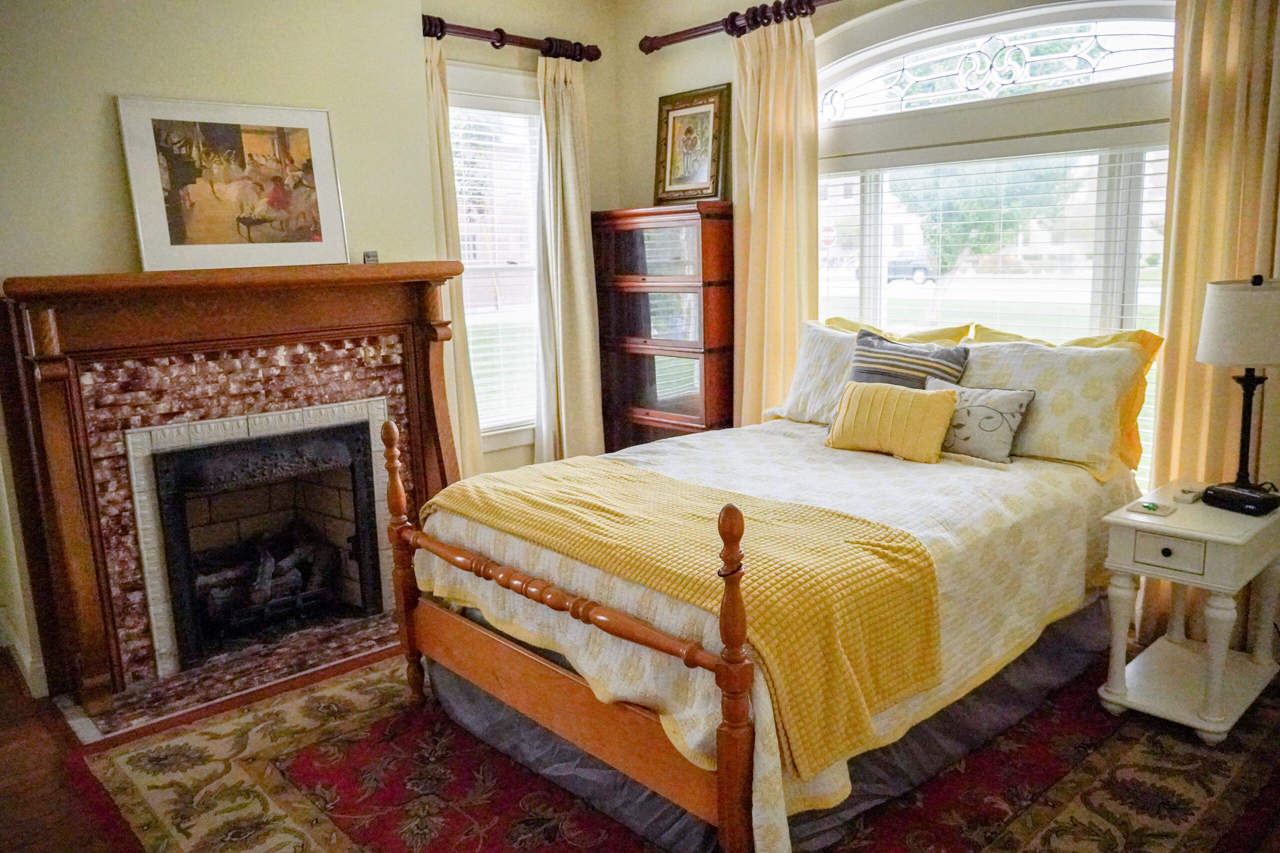 The yellow room in Sturt Cottage.